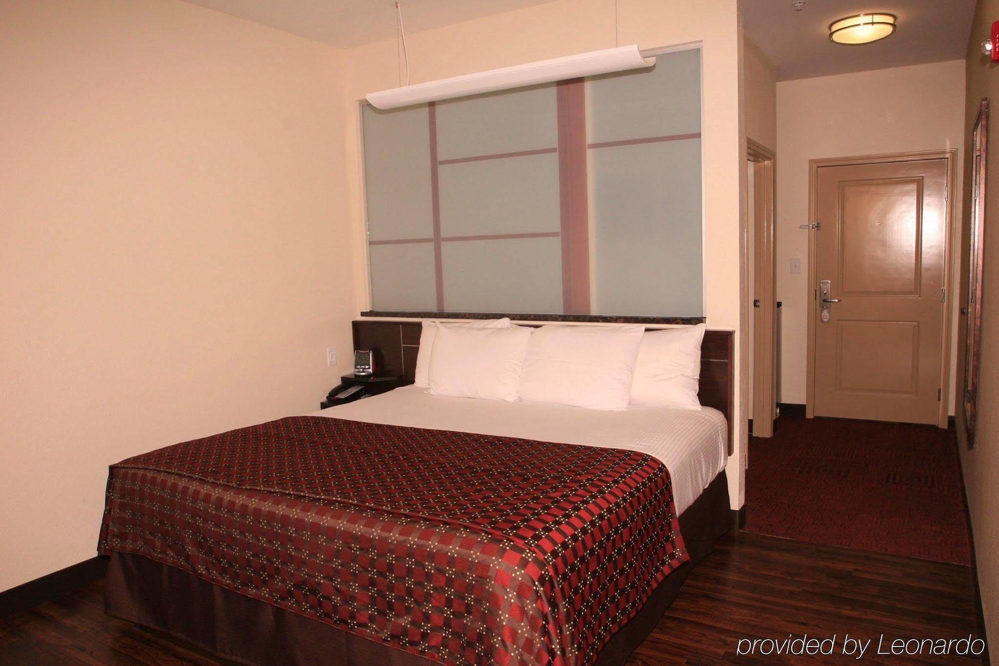 Red Roof Inn Locust Grove Room photo